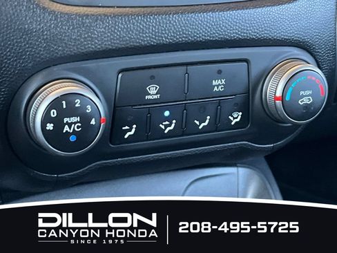 Used 2015 Hyundai Tucson GLS w/ Option Group 02 FWD image 20