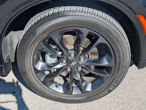 Used 2021 Dodge Durango SXT image 31