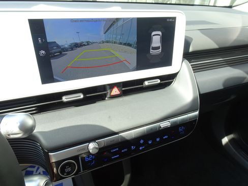 Used 2024 Hyundai Ioniq 5 SEL image 18