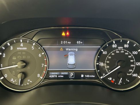 Used 2024 INFINITI QX80 Luxe image 17