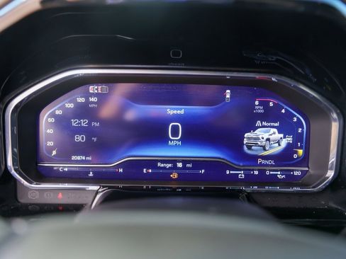 Used 2025 Chevrolet Silverado 2500 ZR2 w/ Technology Package image 14