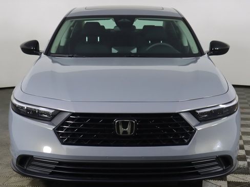 Certified 2025 Honda Accord SE image 11