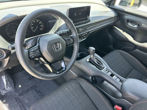 Used 2024 Honda HR-V Sport image 22