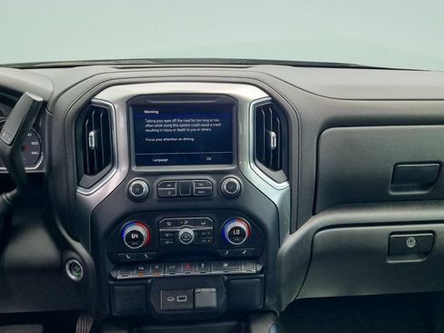 Used 2022 Chevrolet Silverado 1500 RST w/ Safety Package AWD/4WD image 14