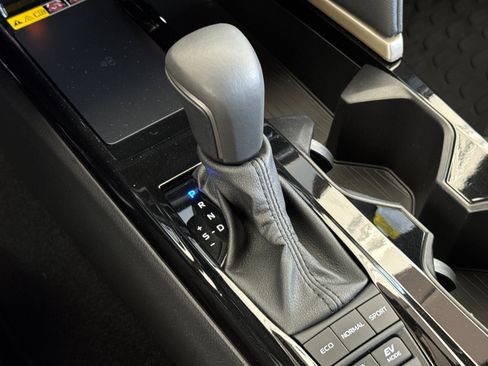 Used 2026 Toyota Camry XSE w/ Premium Plus Package FWD image 19