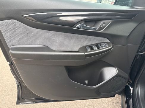 Used 2025 Chevrolet TrailBlazer LT w/ Driver Confidence Package image 10