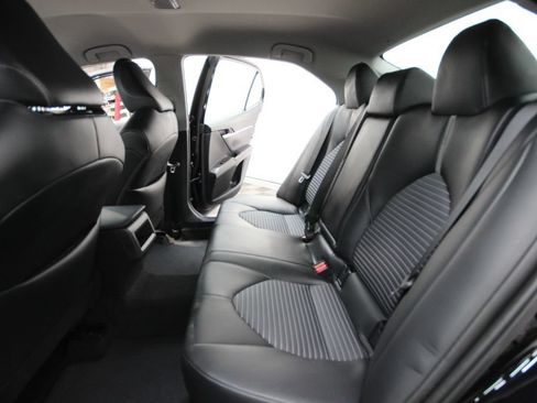 Used 2024 Toyota Camry SE w/ Convenience Package FWD image 23