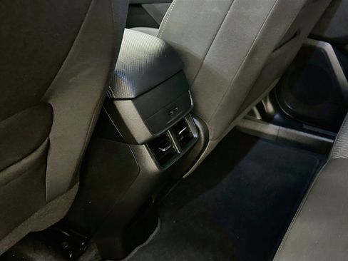 Used 2025 Chevrolet Equinox LT AWD/4WD image 28