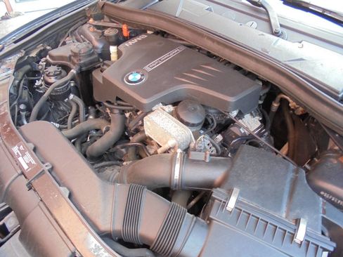 Used 2013 BMW X1 xDrive28i w/ Ultimate Pkg AWD/4WD image 37