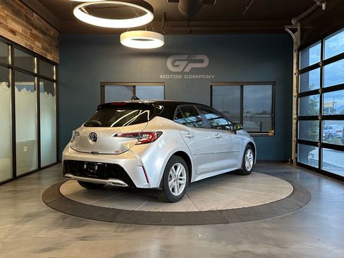 Used 2022 Toyota Corolla SE FWD image 3