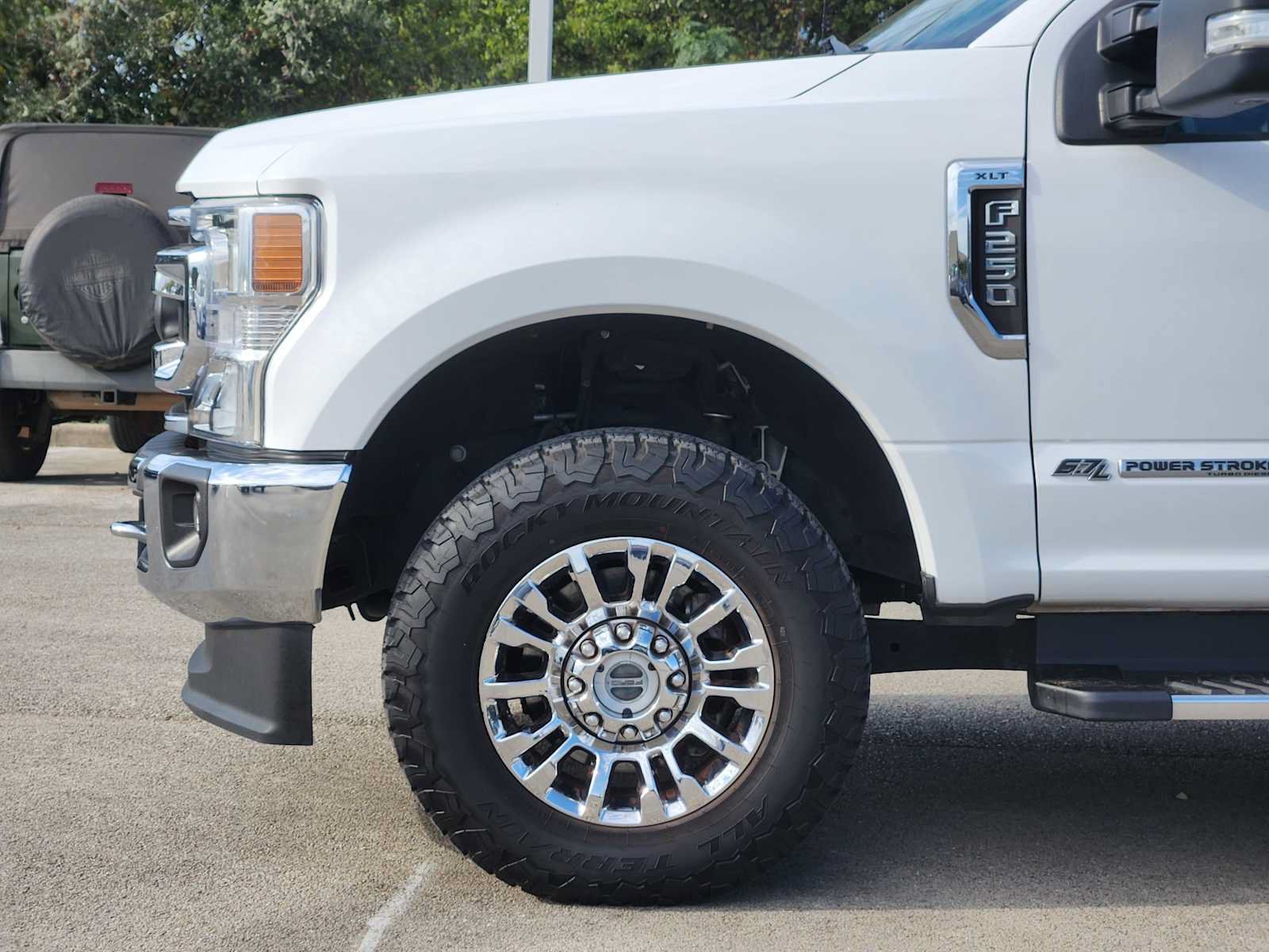 Used 2020 Ford F250 XLT w/ XLT Premium Package AWD/4WD image 8