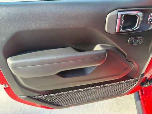 Used 2025 Jeep Wrangler Unlimited Rubicon 4xe w/ Safety Group image 10