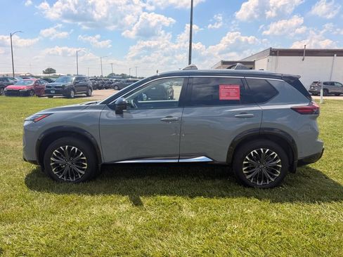 Certified 2026 Nissan Rogue Platinum w/ Platinum Premium Package AWD/4WD image 8