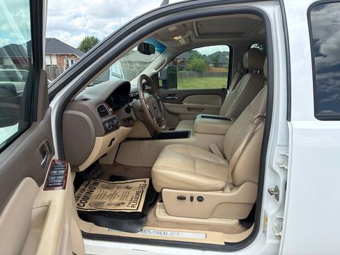 Used 2014 Chevrolet Silverado 2500 LTZ w/ LTZ Plus Package AWD/4WD image 13
