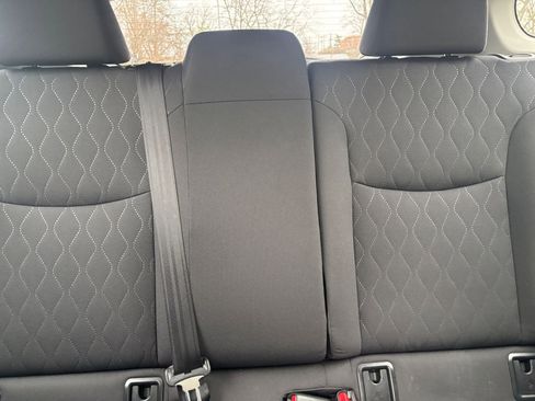 Used 2025 Toyota Corolla Cross LE image 36