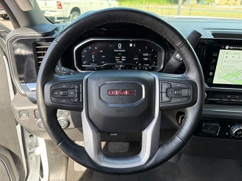 Used 2025 GMC Sierra 1500 SLT RWD image 19