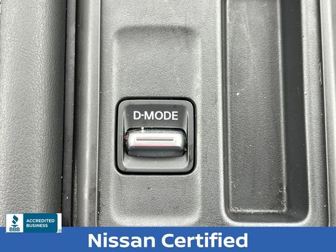 Certified 2025 Nissan Pathfinder S FWD image 8