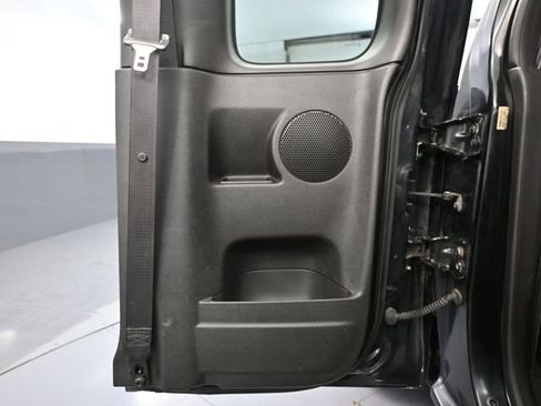 Used 2007 GMC Canyon SLE image 31