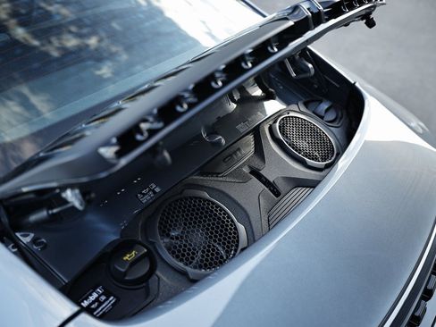 Certified 2025 Porsche 911 Carrera GTS image 32