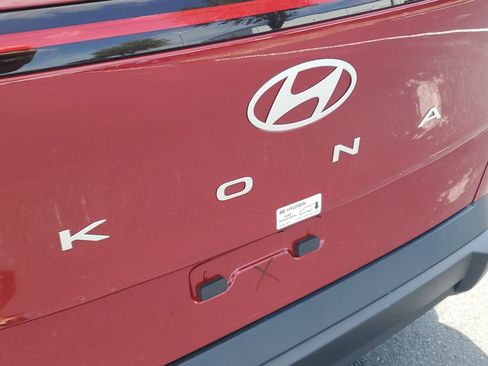 Used 2025 Hyundai Kona SE FWD image 6