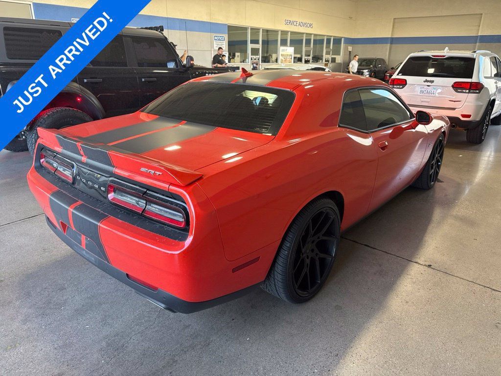 Used 2018 Dodge Challenger SRT RWD image 3