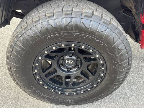 Used 2013 Toyota Tacoma 4x4 Double Cab w/ TRD Sport Pkg image 9