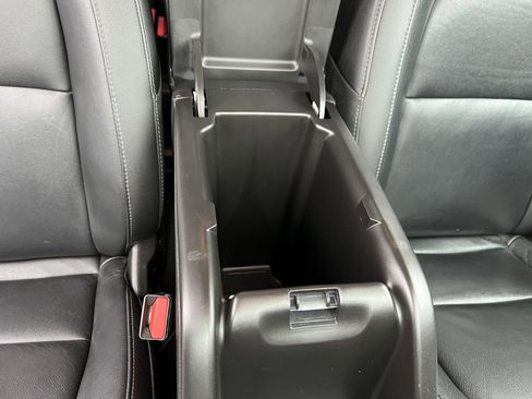 Used 2016 GMC Canyon SLT image 24