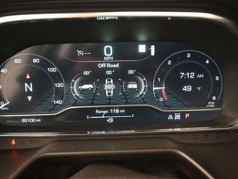 Used 2023 GMC Yukon XL AT4 w/ AT4 Premium Package image 18