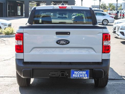 Used 2025 Ford Maverick XL w/ Equipment Group 102A image 8