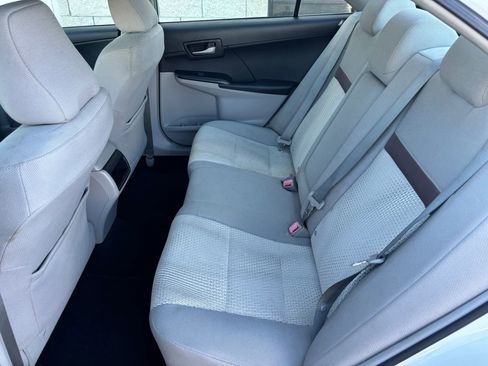 Used 2012 Toyota Camry LE image 13