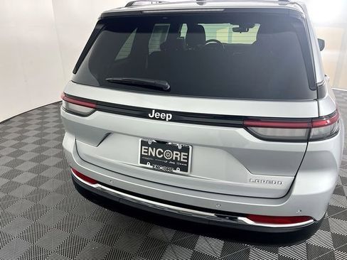 New 2025 Jeep Grand Cherokee Laredo w/ Luxury Tech Group I image 27