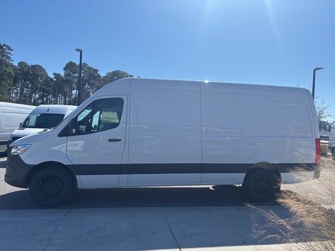 New 2026 Mercedes-Benz Sprinter 2500 image 6