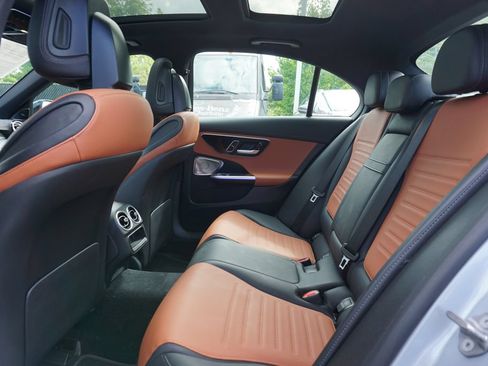 Used 2022 Mercedes-Benz C 300 4MATIC Sedan image 17