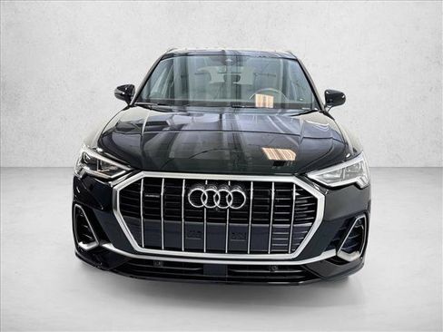 Used 2025 Audi Q3 2.0T Premium Plus w/ Premium Plus Package AWD/4WD image 3