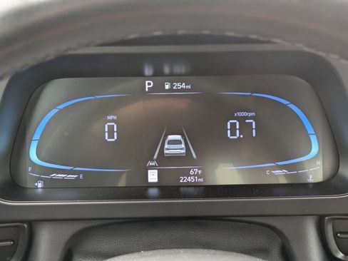 Used 2025 Hyundai Elantra Sport image 21