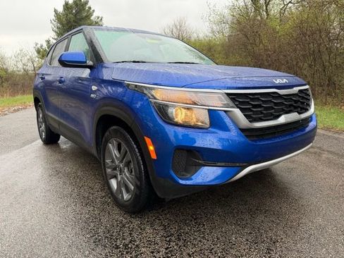 Certified 2023 Kia Seltos LX image 4