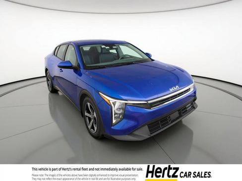 Used 2025 Kia K4 LXS image 1