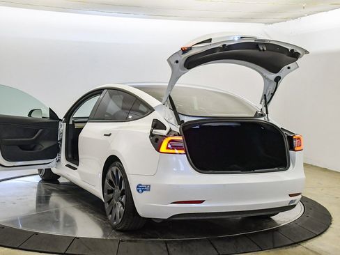 Used 2021 Tesla Model 3 Performance image 30