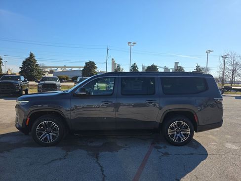 New 2026 Jeep Grand Wagoneer L 4WD image 4