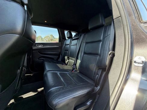 Used 2019 Jeep Grand Cherokee Limited image 29