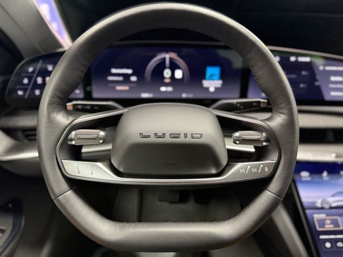 Used 2025 Lucid Air Pure RWD image 17