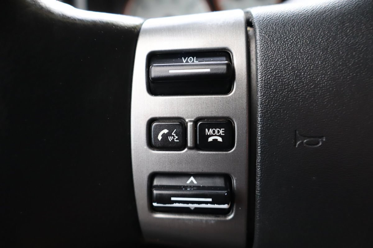 Used 2011 Nissan Titan PRO-4X w/ Pro-4x Premium Utility Pkg AWD/4WD image 29