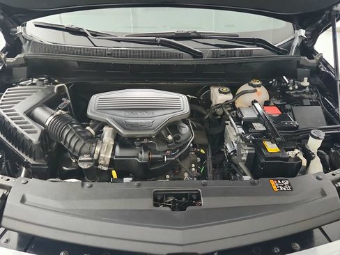 Certified 2024 Cadillac XT6 Premium Luxury w/ LPO, Floor Liner Package FWD image 31