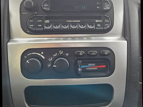 Used 2005 Dodge Ram 1500 Truck 2WD Quad Cab image 24