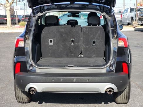 Used 2022 Ford Escape SEL image 9