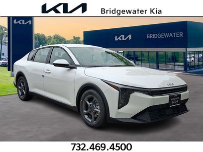 New 2025 Kia K4 LXS