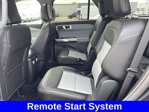Used 2024 Ford Explorer XLT w/ Equipment Group 202A AWD/4WD image 21