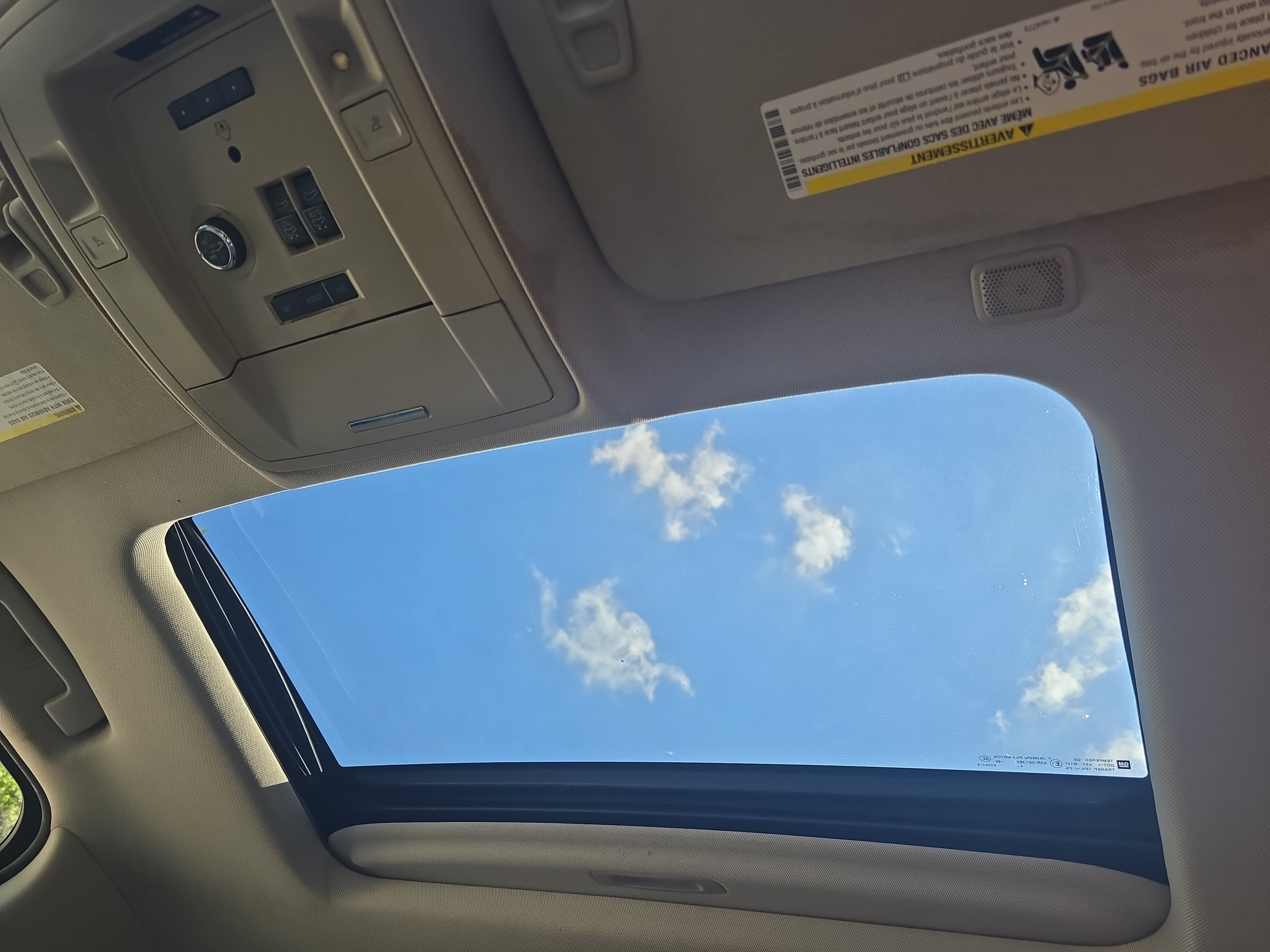Used 2015 GMC Yukon Denali RWD image 31