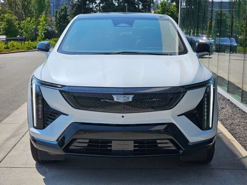 New 2026 Cadillac Optiq Sport 1 AWD/4WD image 8