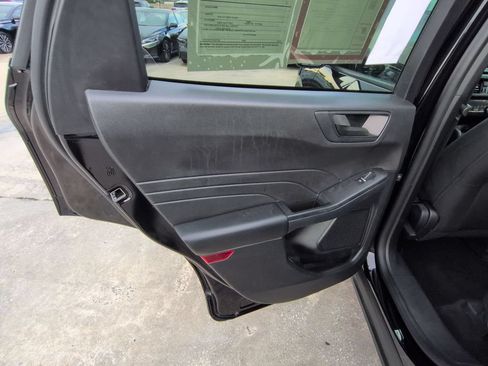 Used 2025 Ford Escape Active AWD/4WD image 26